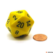 Kép 1/2 - Chessex d20 kocka, nagy méretű, sárga, fekete számokkal