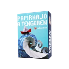 Papírhajó a tengeren