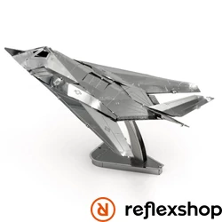 Metal Earth F-117 Nighthawk lopakodó repülőgép | félhátsó