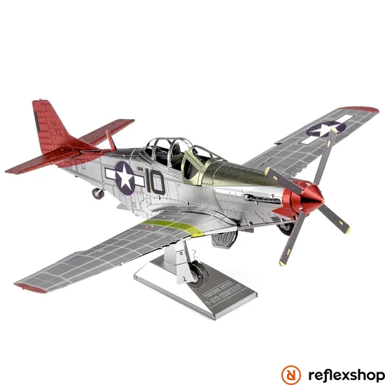 Metal Earth ICONX 99-es alakulat P-51D Mustang vadászrepülőgép - nagyméretű lézervágott acél makettező szett