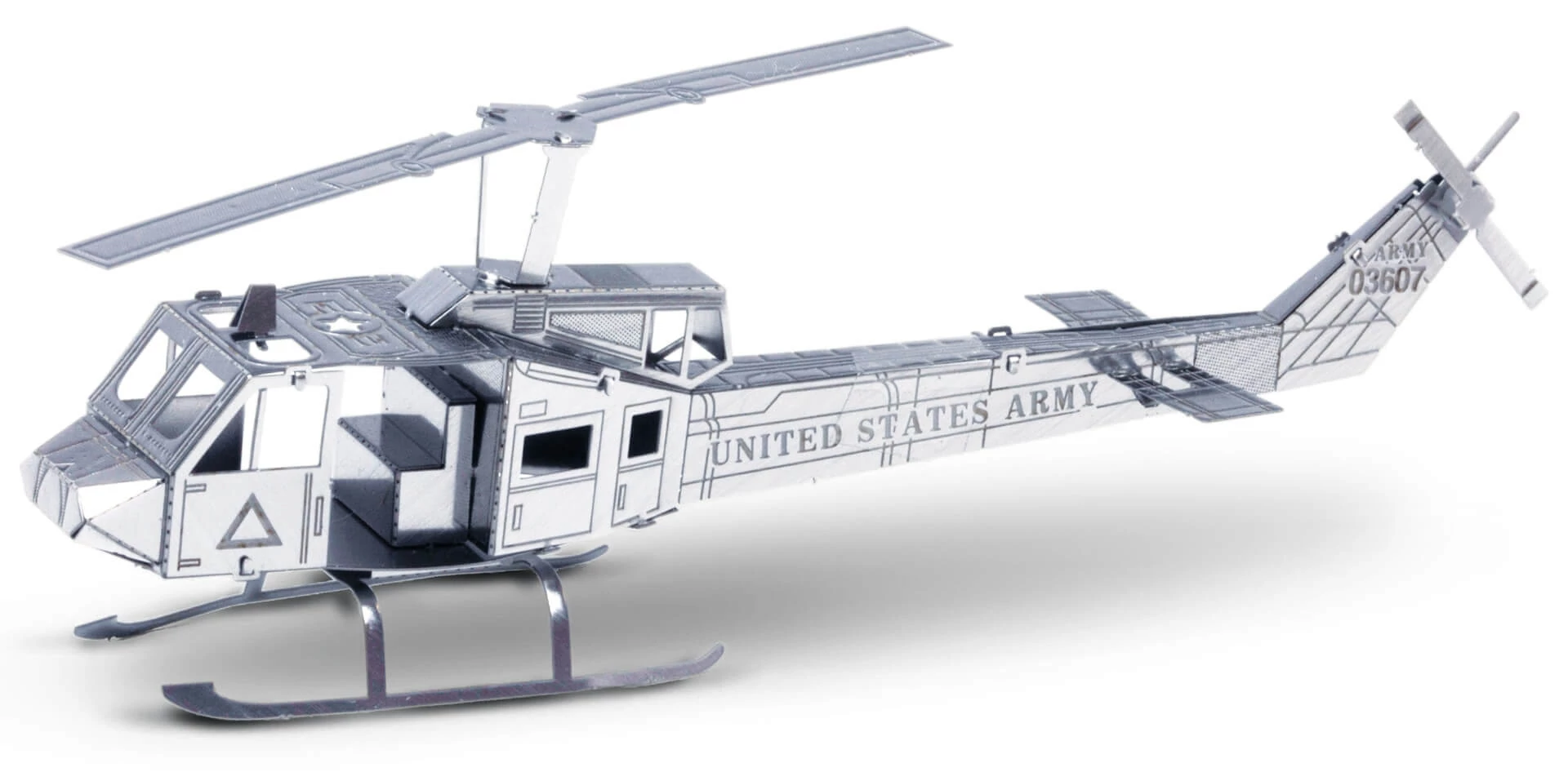 sticky Metal Earth UH-1 helikopter - lézervágott acél makettező szett