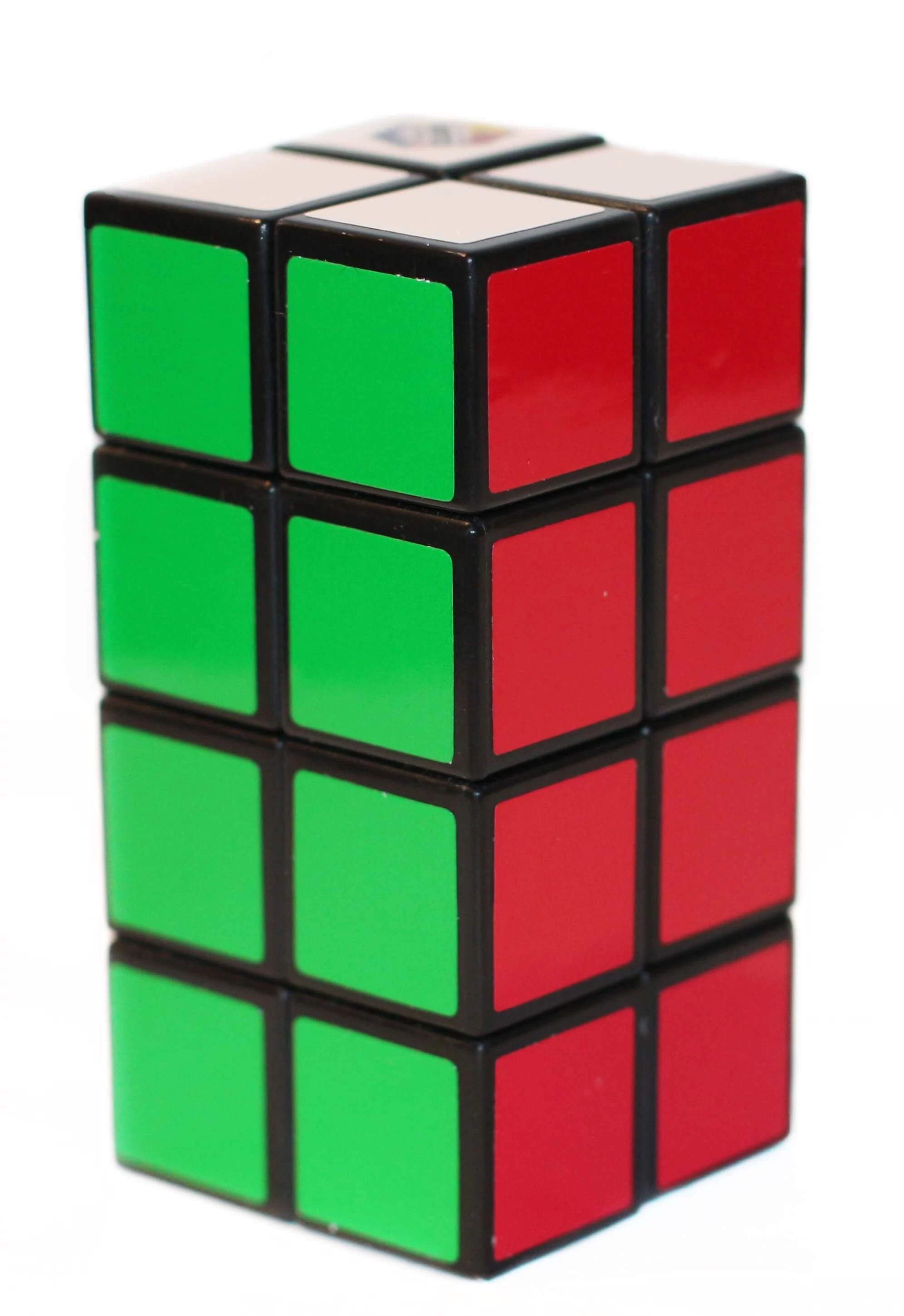 sticky Rubik torony 2x2x4